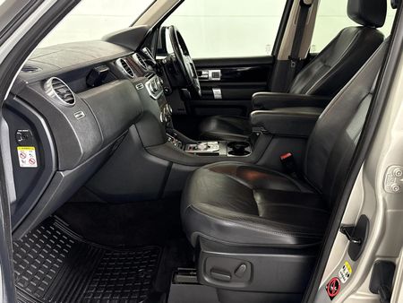 2015-Land-Rover-Discovery-4-30-TD-SD-V6-HSE_8