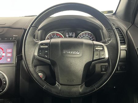 2021-Isuzu-D-Max-300-LX-4x4-Auto-Double-Cab_12