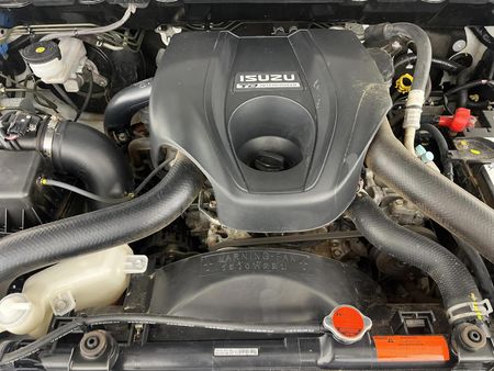 2021-Isuzu-D-Max-300-LX-4x4-Auto-Double-Cab_14
