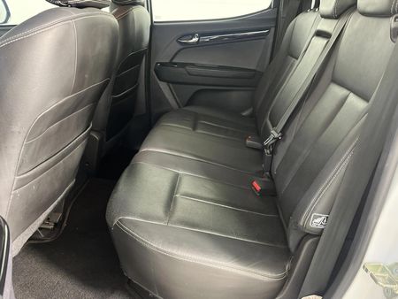 2021-Isuzu-D-Max-300-LX-4x4-Auto-Double-Cab_3