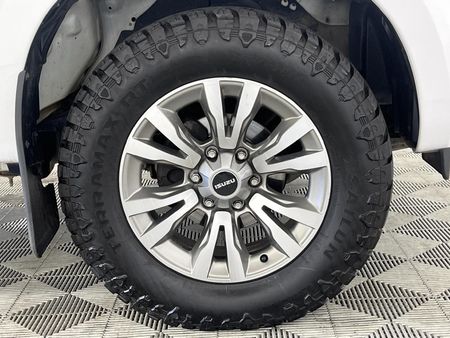 2021-Isuzu-D-Max-300-LX-4x4-Auto-Double-Cab_5
