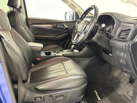 2021-Isuzu-Mu-x-30D-Onyx-4x4-Auto_9
