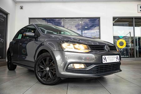 2015-Volkswagen-Polo-GP-12-TSI-Comfortline-66kW_2