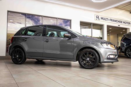 2015-Volkswagen-Polo-GP-12-TSI-Comfortline-66kW_3