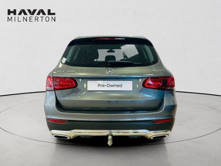 2020-Mercedes-Benz-GLC-300-4Matic_4