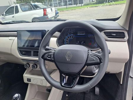 2026-Renault-Kiger-10-Techno_13