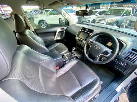 2018-Toyota-Land-Cruiser-Prado-30-D-TX-Auto_15