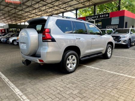 2018-Toyota-Land-Cruiser-Prado-30-D-TX-Auto_5