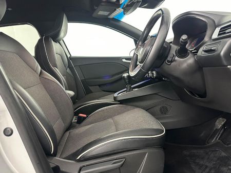 2022-Renault-Clio-V-10T-Intens_15