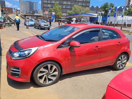 2016-Kia-Rio-14-Tec-5-dr-Auto_3