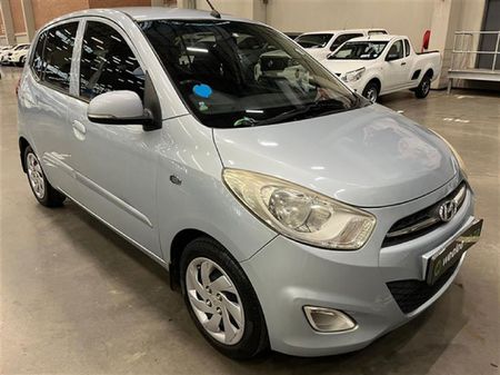 2012-Hyundai-i10-11-GLS-Motion_0