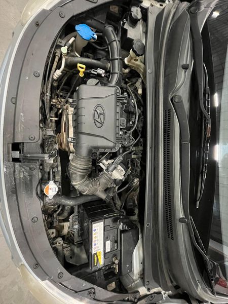 2012-Hyundai-i10-11-GLS-Motion_9