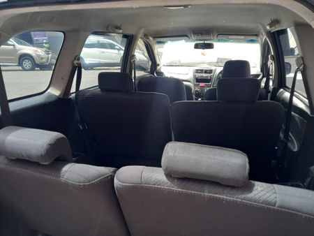 2013-Toyota-Avanza-15-SX_8