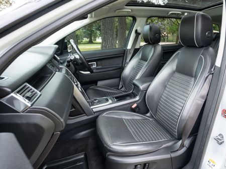 2019-Land-Rover-Discovery-Sport-20i4-D-HSE-Lux_13