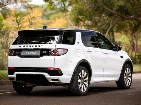 2019-Land-Rover-Discovery-Sport-20i4-D-HSE-Lux_6