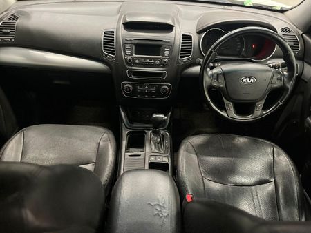 2014-Kia-Sorento-22-Auto_11
