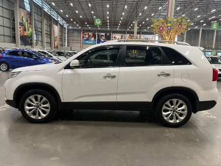 2014-Kia-Sorento-22-Auto_3