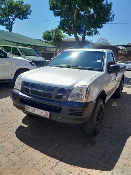 2006-Isuzu-KB-240i-Fleetside-Single-Cab_2