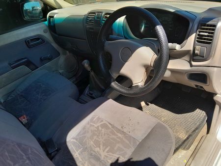 2006-Isuzu-KB-240i-Fleetside-Single-Cab_4