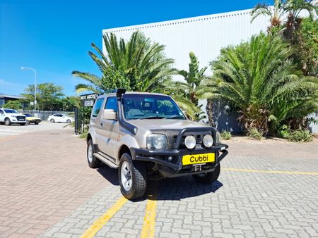 2009-Suzuki-Jimny-13_0