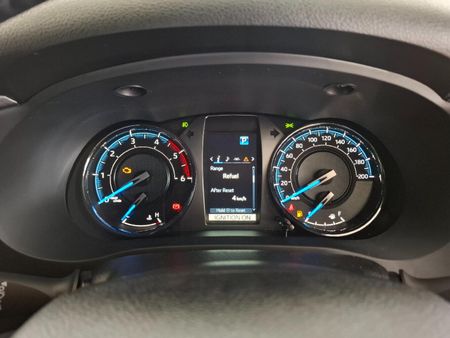 2026-Toyota-Hilux-28-GD-6-RB-Legend-55-4x4-Auto-Double-Cab_17