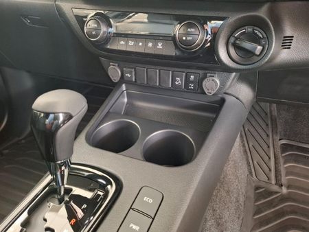 2026-Toyota-Hilux-28-GD-6-RB-Legend-55-4x4-Auto-Double-Cab_18