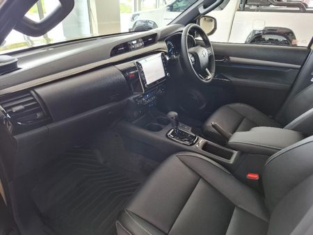 2026-Toyota-Hilux-28-GD-6-RB-Legend-55-4x4-Auto-Double-Cab_21