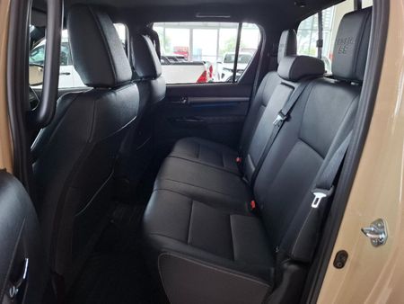 2026-Toyota-Hilux-28-GD-6-RB-Legend-55-4x4-Auto-Double-Cab_22