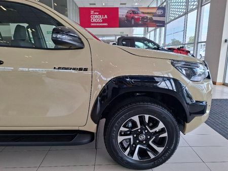 2026-Toyota-Hilux-28-GD-6-RB-Legend-55-4x4-Auto-Double-Cab_8