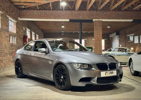 2010-BMW-M3-Coupe-Auto_0