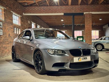 2010-BMW-M3-Coupe-Auto_4