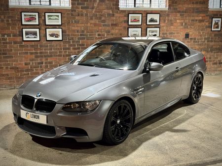 2010-BMW-M3-Coupe-Auto_5