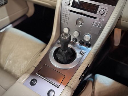 2007-Aston-Martin-DB9-Volante-Manual_12