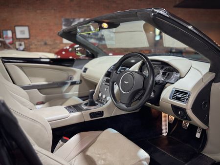 2007-Aston-Martin-DB9-Volante-Manual_8
