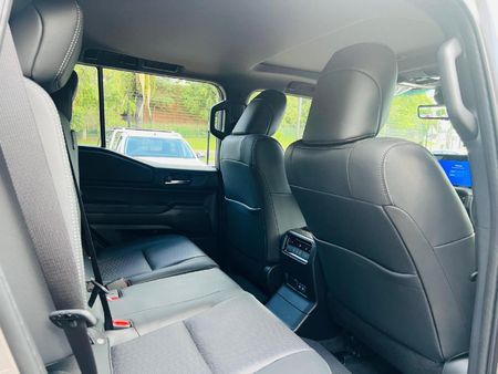 2026-Toyota-Land-Cruiser-Prado-VX-R-28GD-Auto_8