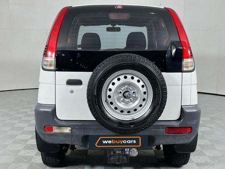 2005-Daihatsu-Terios-13_13