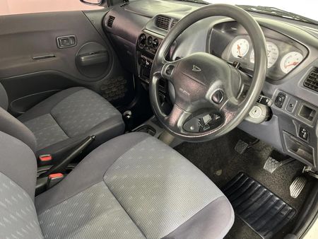 2005-Daihatsu-Terios-13_6