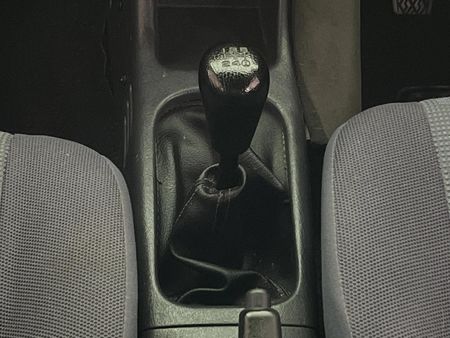 2005-Daihatsu-Terios-13_7