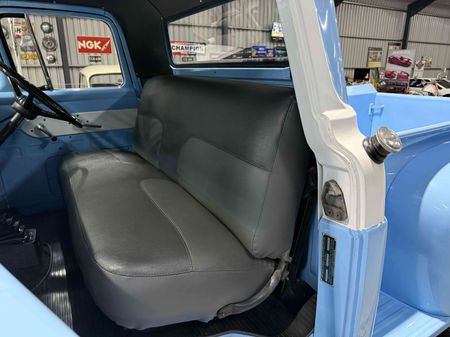 1959-Ford-F100-351-V8_14