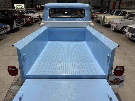 1959-Ford-F100-351-V8_7