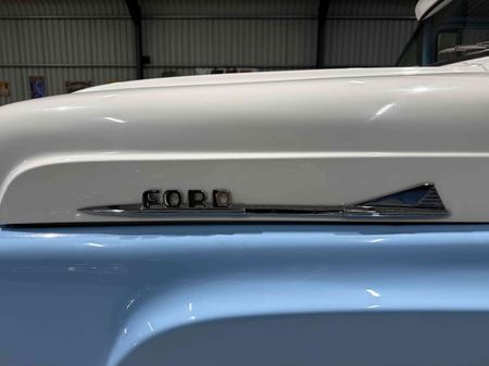 1959-Ford-F100-351-V8_8