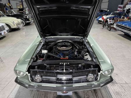 1967-Ford-Mustang-GTA-Notchback_37