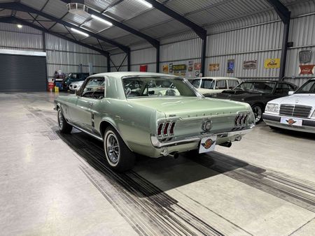 1967-Ford-Mustang-GTA-Notchback_6