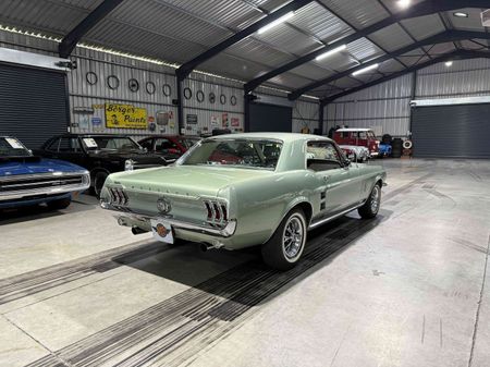 1967-Ford-Mustang-GTA-Notchback_7