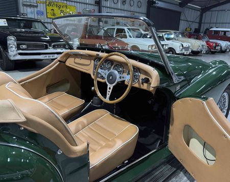 1957-Triumph-TR3-Roadster_20