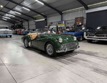 1957-Triumph-TR3-Roadster_2