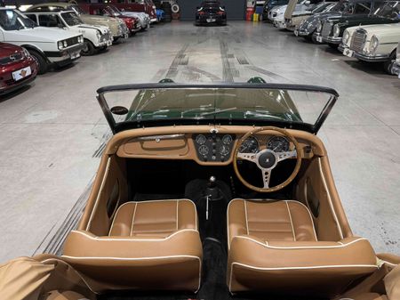 1957-Triumph-TR3-Roadster_8