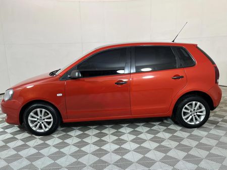 2012-Volkswagen-Polo-Vivo-14-Trendline-5-dr_16