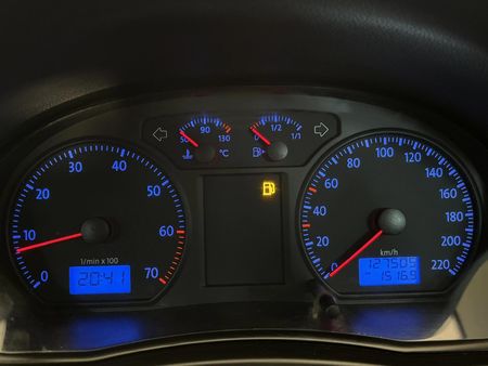 2012-Volkswagen-Polo-Vivo-14-Trendline-5-dr_2