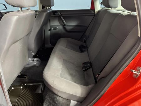 2012-Volkswagen-Polo-Vivo-14-Trendline-5-dr_3